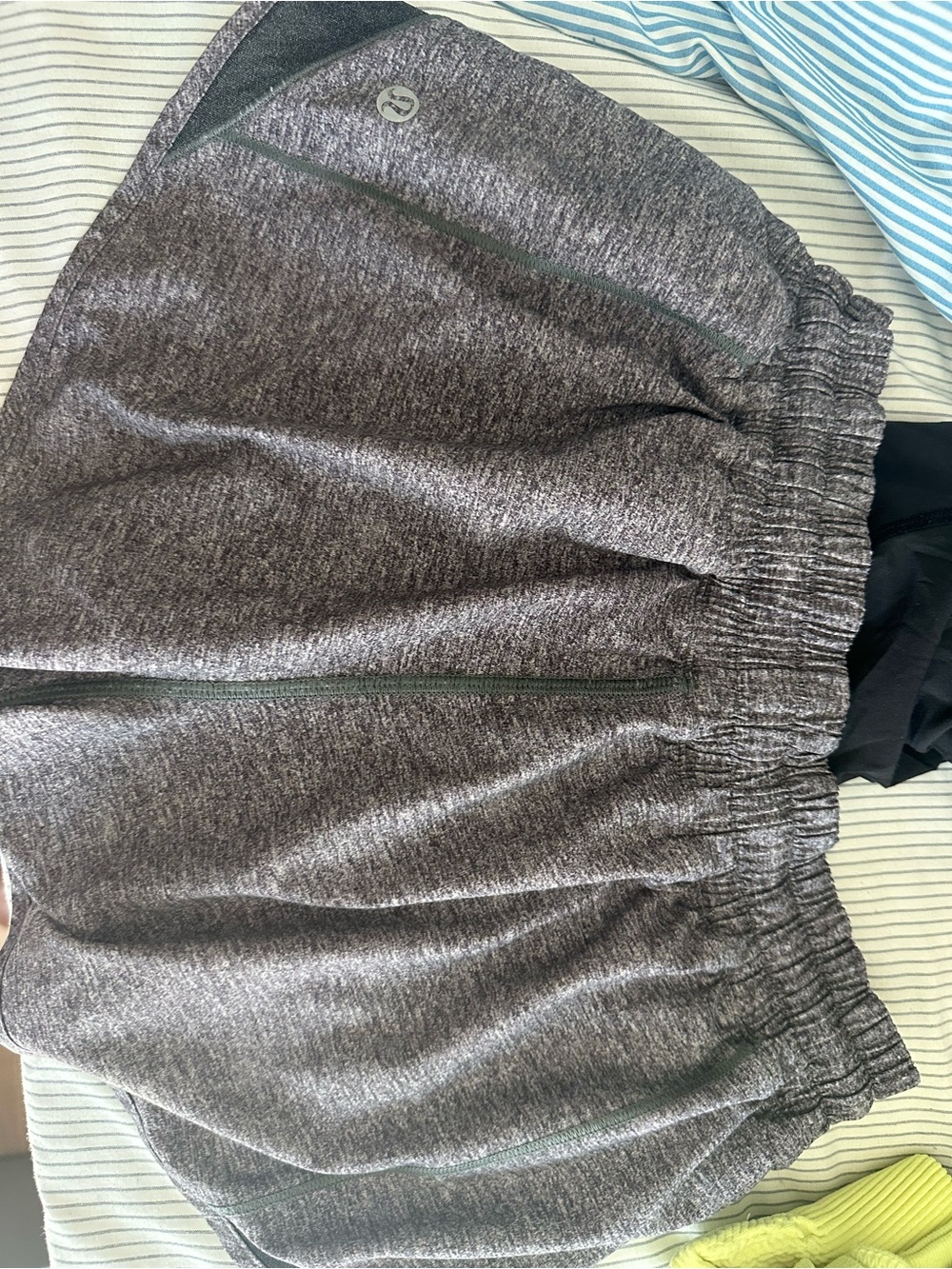 Lululemon grey hotty hot short